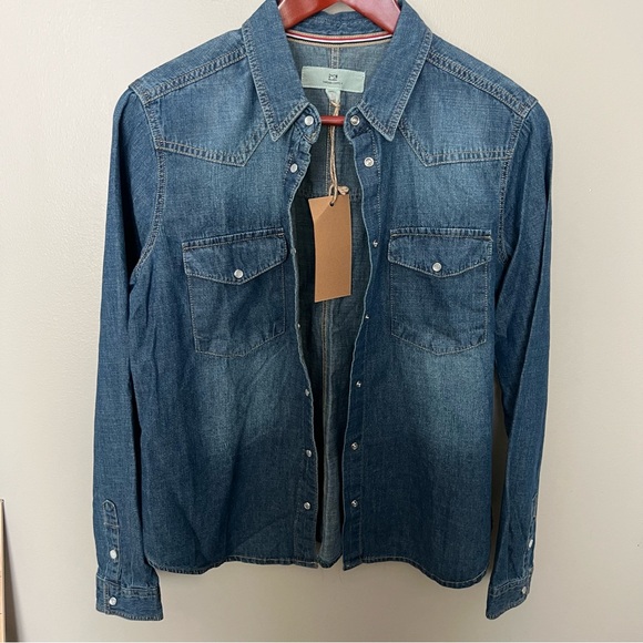 Thread & Supply Tops - Thread & Supply  Denim western style snap front horseback riding cowboy rodeo
